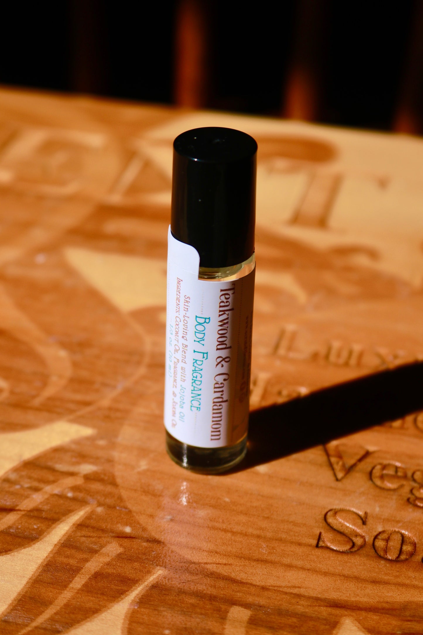 Teakwood & Cardamom Body Fragrance